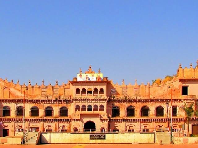 Shaukat Mahal