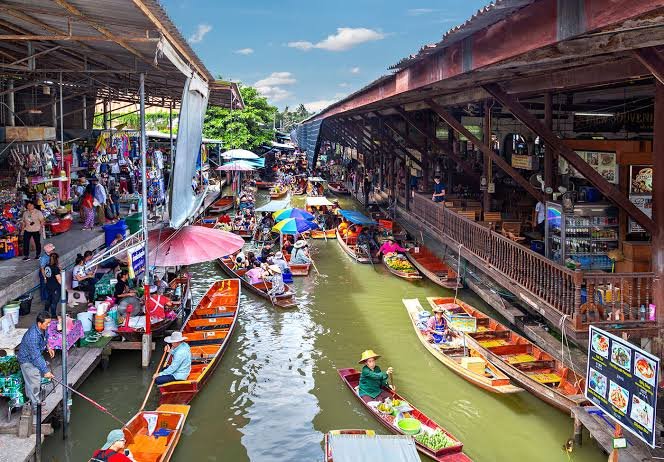 Floating Market