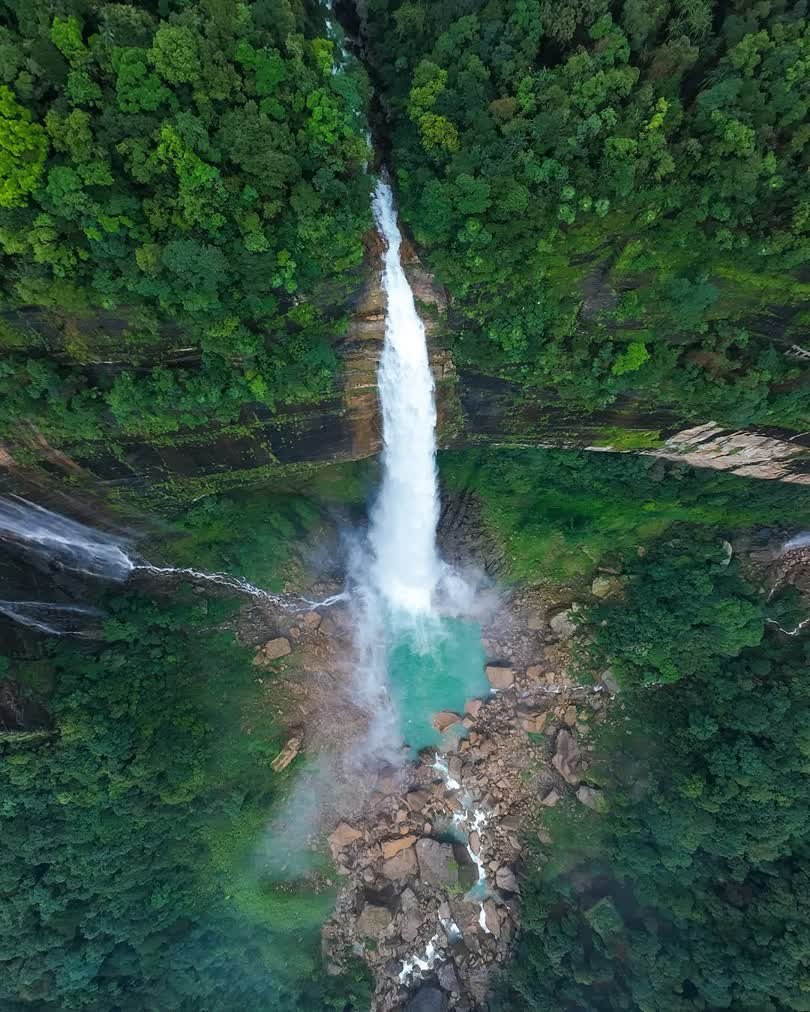 Nohkalikai Waterfall Meghalaya