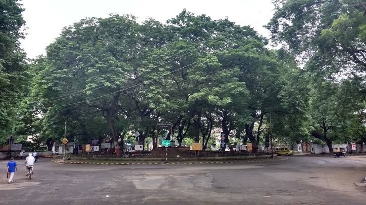 Taxi Near Laxmi Nagar, Nagpur